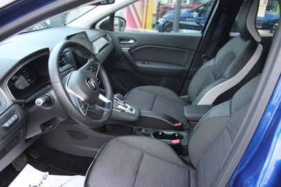 Car image 11