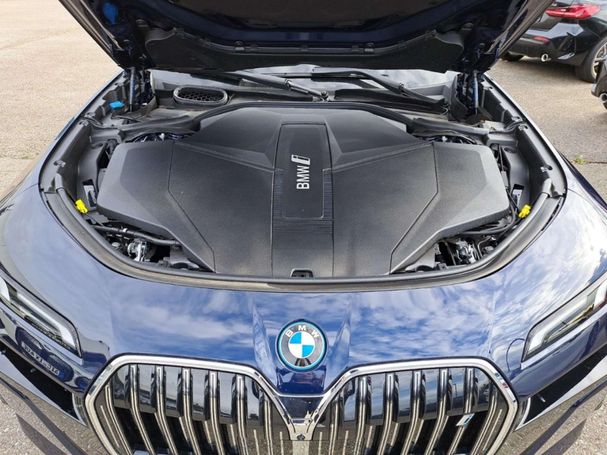 BMW i7 M Sport 400 kW image number 31