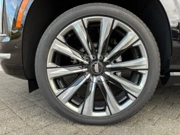 Car image 33
