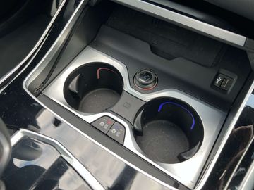 Car image 41