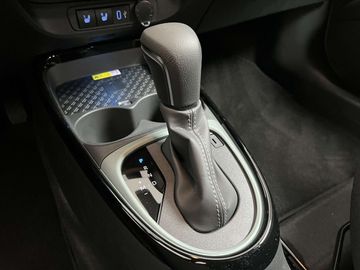 Car image 11