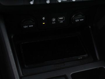 Car image 33