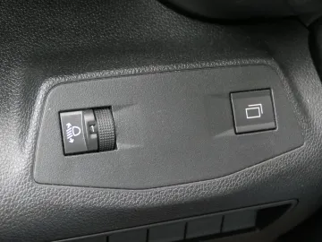 Car image 38