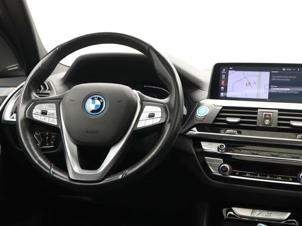 BMW iX3 M Sport 210 kW image number 2