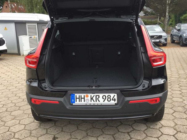 Volvo XC40 B3 Plus Dark 120 kW image number 5