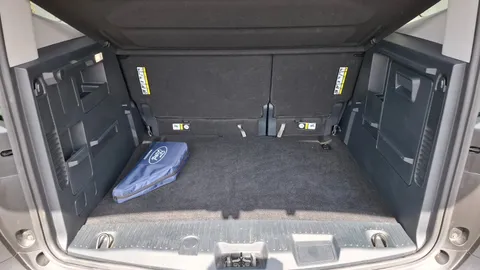 Car image 34