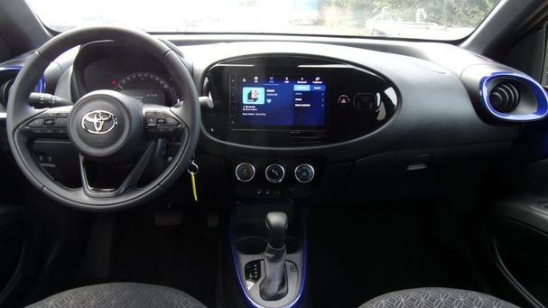 Toyota Aygo X CVT 53 kW image number 4