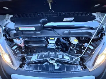 Car image 29
