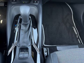 Car image 24