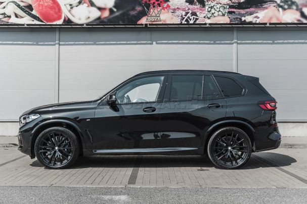 BMW X5 M50i xDrive 390 kW image number 4