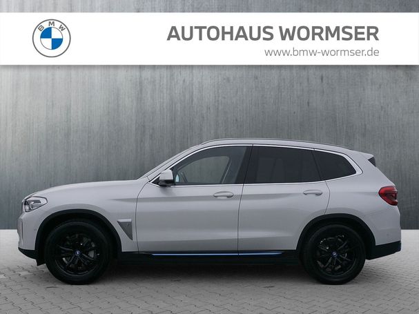 BMW iX3 210 kW image number 4