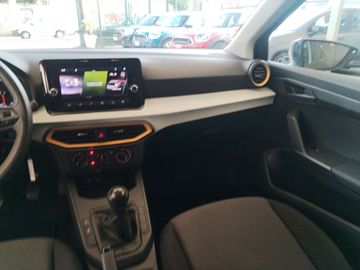 Car image 13