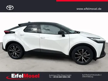 Car image 3