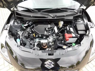 Car image 28