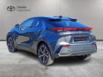 Car image 2