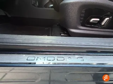 Car image 28