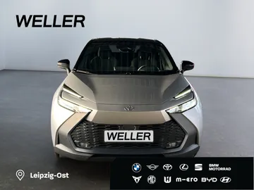 Car image 3