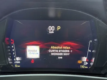 Car image 39