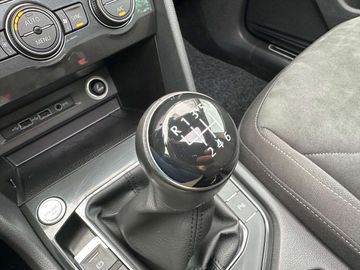 Car image 33