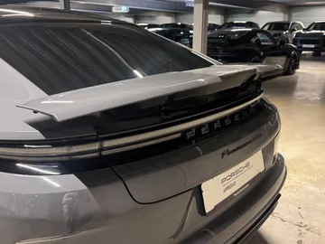 Car image 28