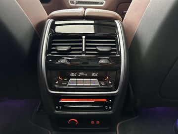 Car image 41