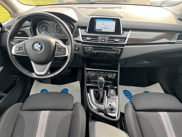 BMW 220i Active Tourer Advantage 141 kW image number 10