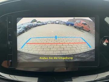 Car image 27