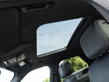 Car image 44