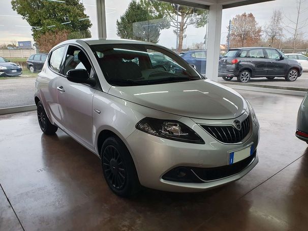 Lancia Ypsilon 51 kW image number 2