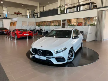 Car image 28