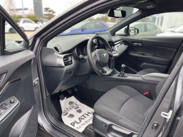 Car image 11