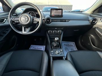 Car image 26