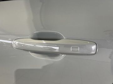 Car image 37