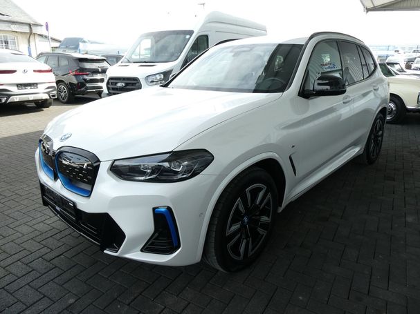 BMW iX3 M Sport Inspiring 210 kW image number 1