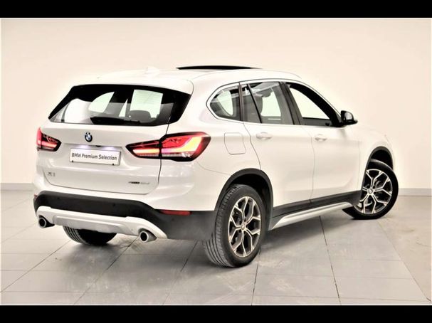 BMW X1 sDrive18d xLine 110 kW image number 4