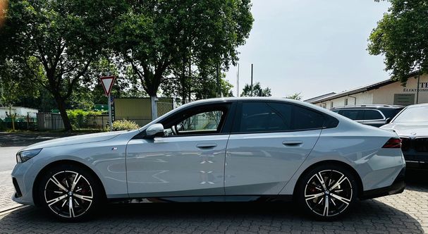 BMW 520i 140 kW image number 5