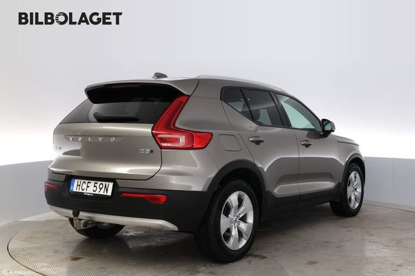 Volvo XC40 D3 AWD Momentum 111 kW image number 3