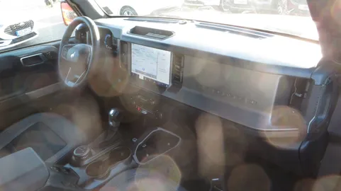 Car image 24