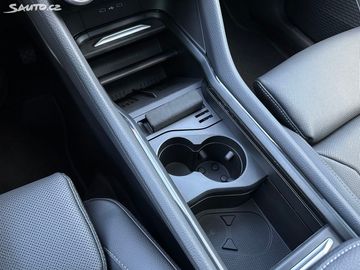 Car image 37