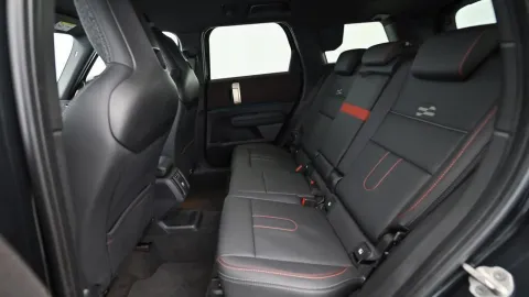 Car image 25
