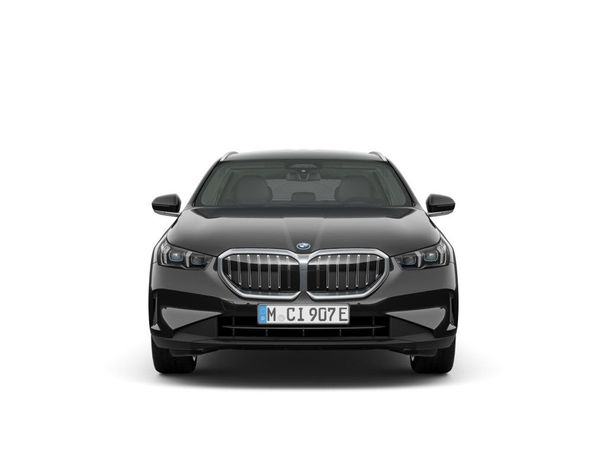 BMW 530 Touring xDrive 220 kW image number 2