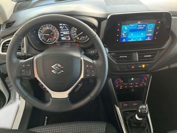 Car image 10