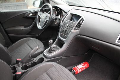 Car image 11