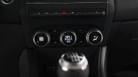 Car image 41