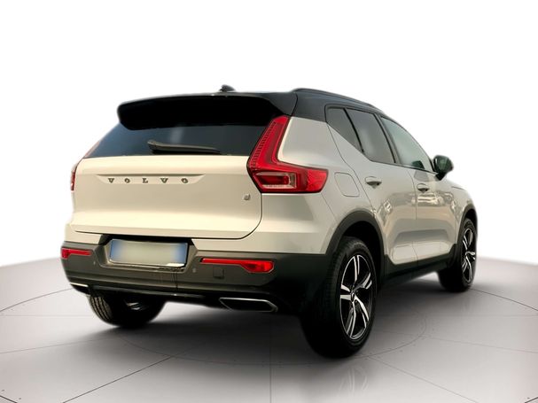 Volvo XC40 T3 120 kW image number 3