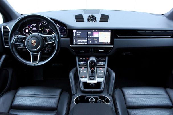 Porsche Cayenne E-Hybrid 340 kW image number 4