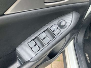 Car image 30