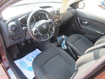 Car image 13