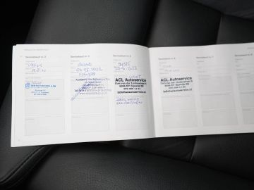 Car image 36
