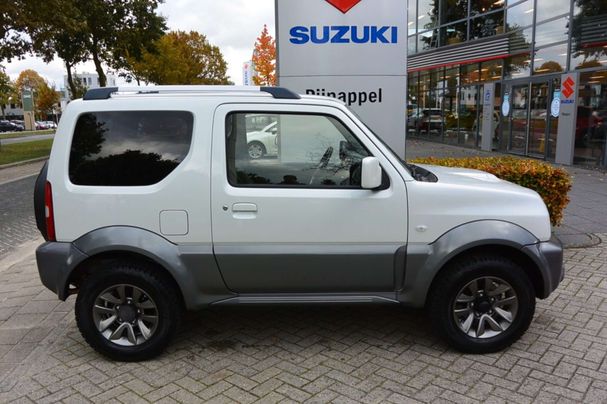 Suzuki Jimny Metal Top 1.3 Exclusive 62 kW image number 8